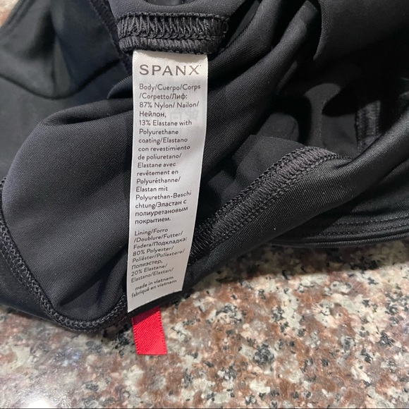 Spanx Leggings Bundle - Picture 15 of 15